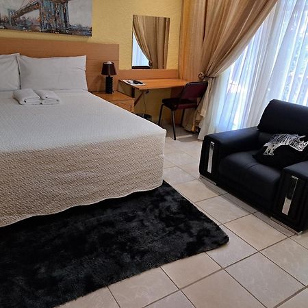 Mamli Guestlodge & Conferencing Schoemansdal Luaran gambar